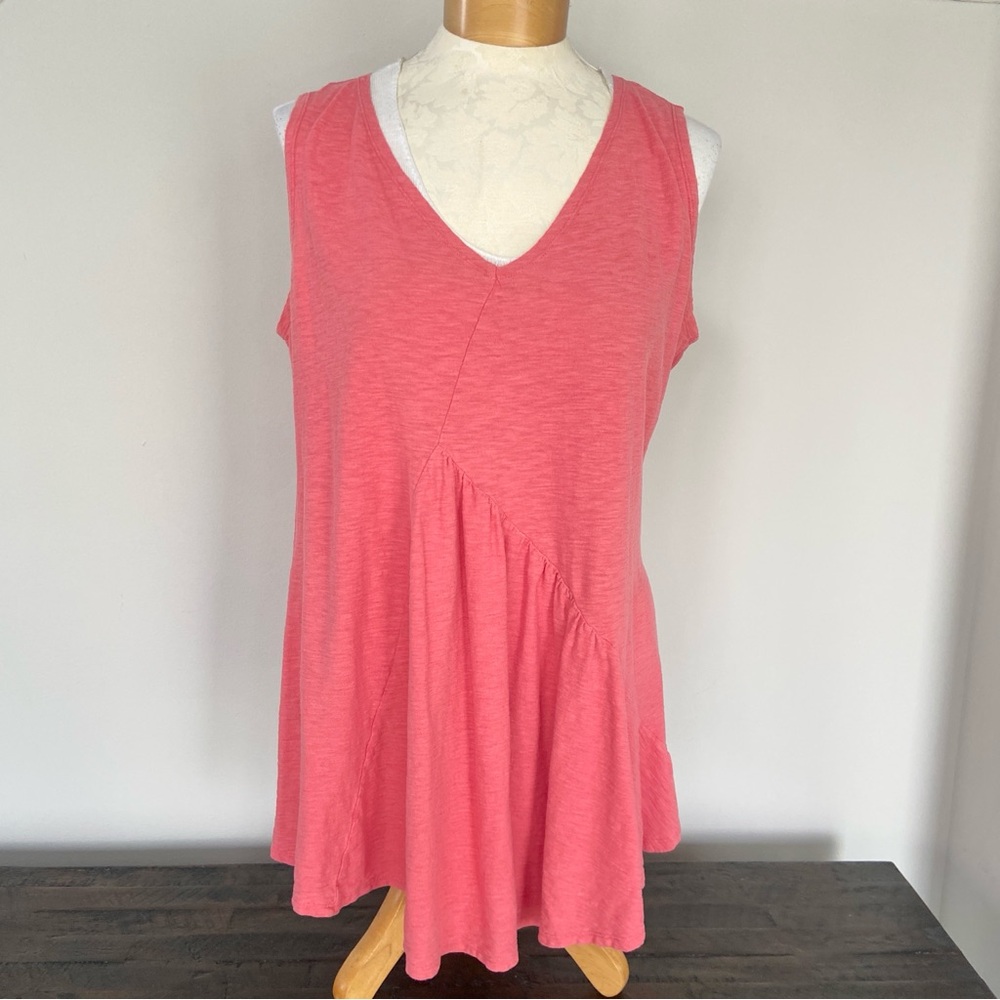 CUT LOOSE Linen Blend Sleeveless Asymmetrical Inset Tank in Melon Women’s Medium